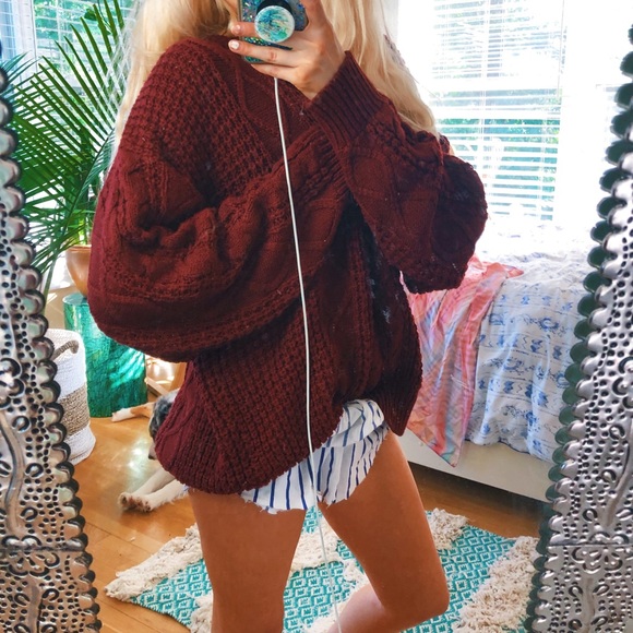 Ezbé Stargazer Maroon Cable Chunky Sweater 🍄 - Picture 4 of 5